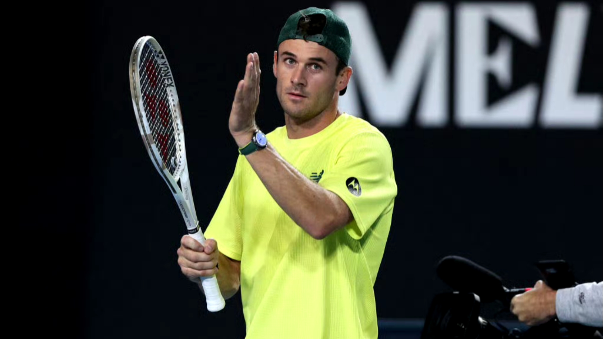 里被放大 里被放大