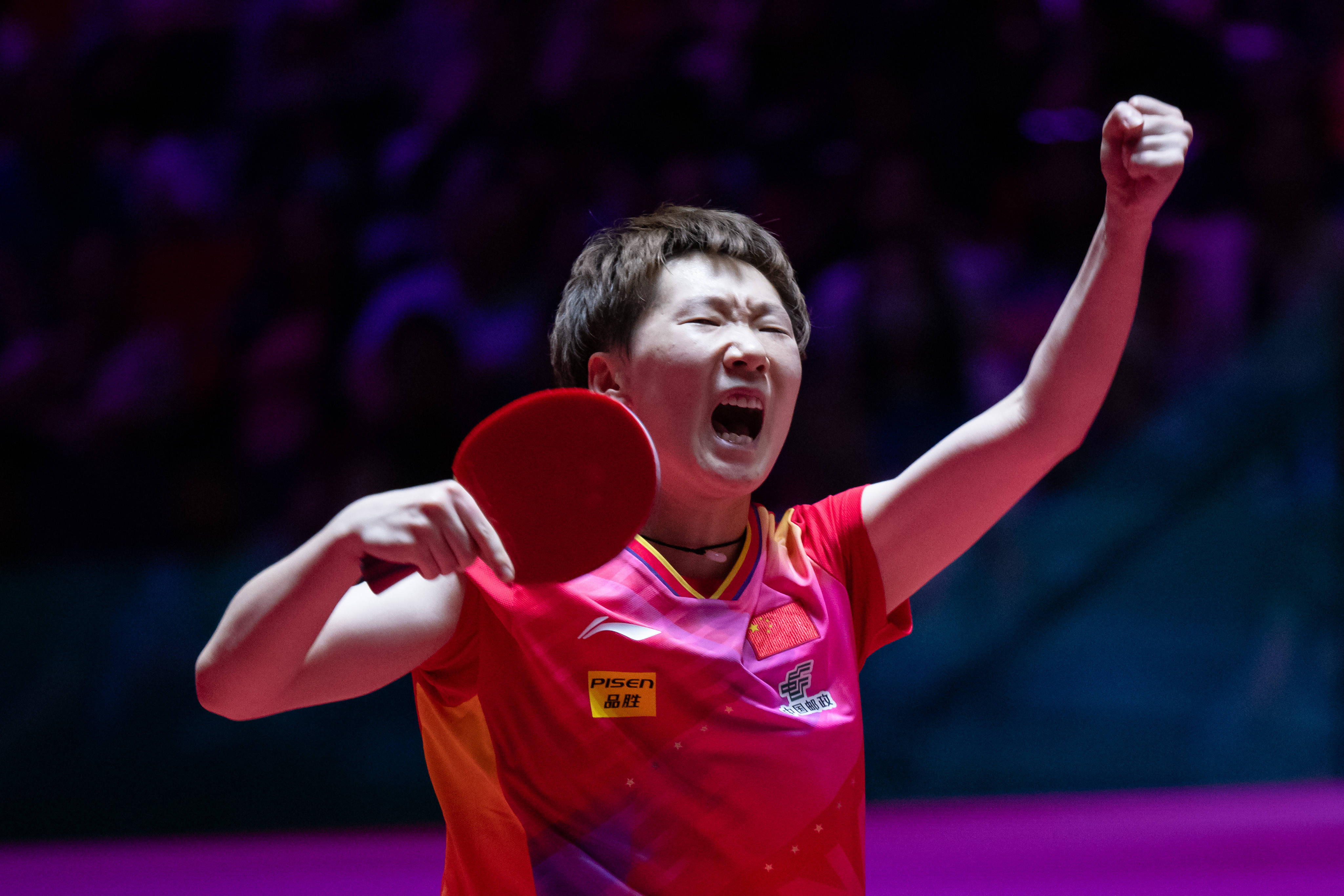 靠近中国女 靠近中国女