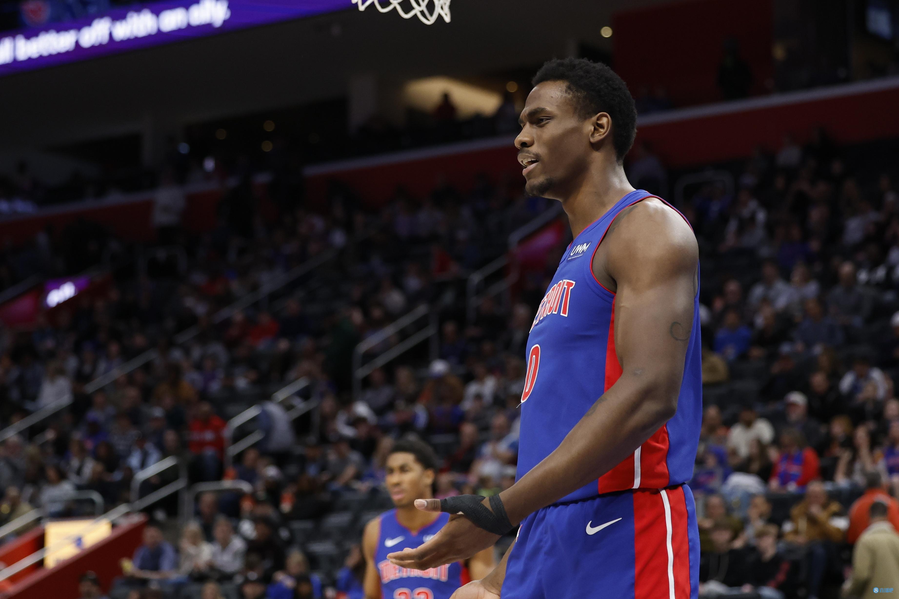 线下观赛与 线下观赛与