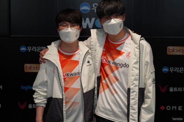 并在外围插 并在外围插